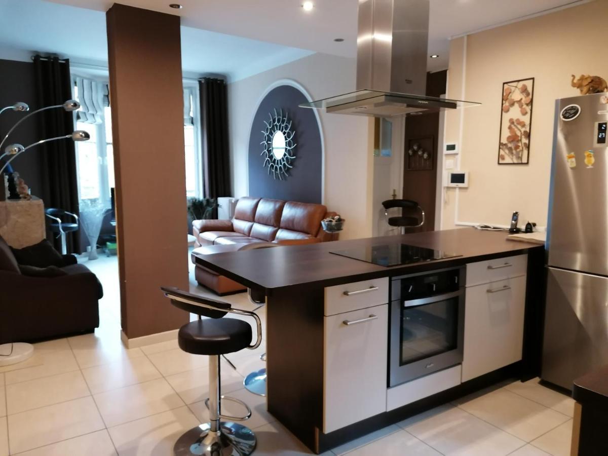 Au Moulin D'Or Aparthotel Лил Екстериор снимка