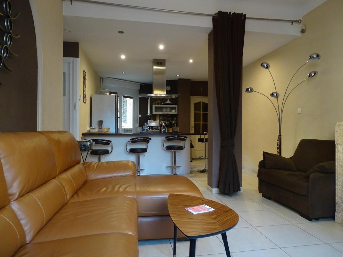 Au Moulin D'Or Aparthotel Лил Екстериор снимка